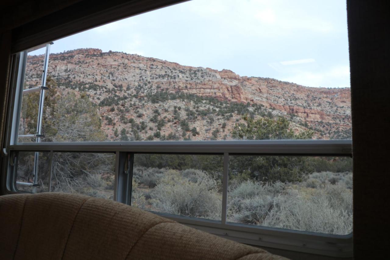 Camp Valhalla At Zion Hotel Colorado City Exterior photo