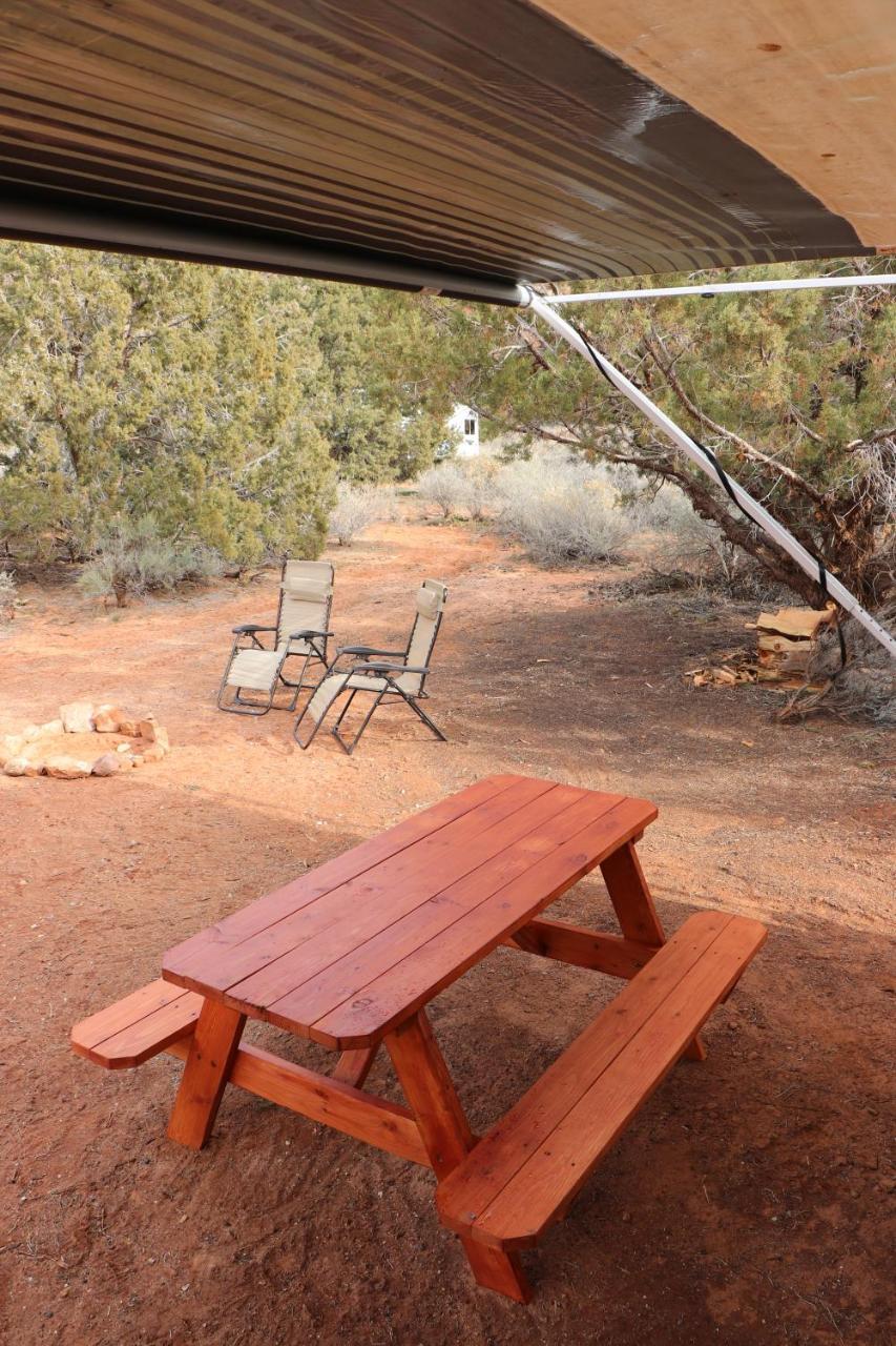 Camp Valhalla At Zion Hotel Colorado City Exterior photo